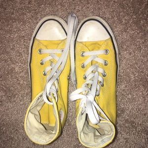 Yellow high top converse size 4